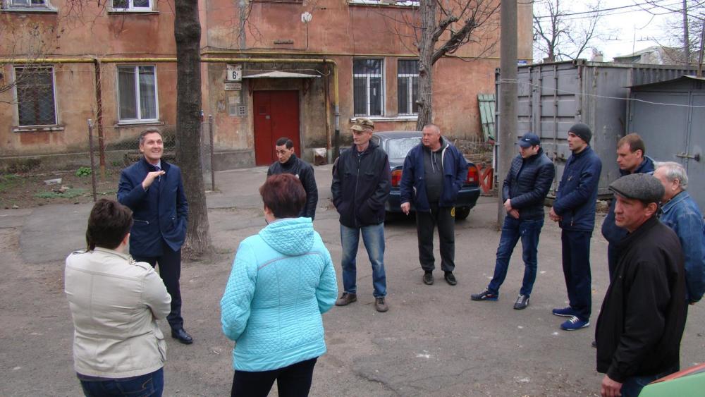 Итоги встречи с Олегом Этнаровичем: на Брестской 6а окончен ремонт крыши