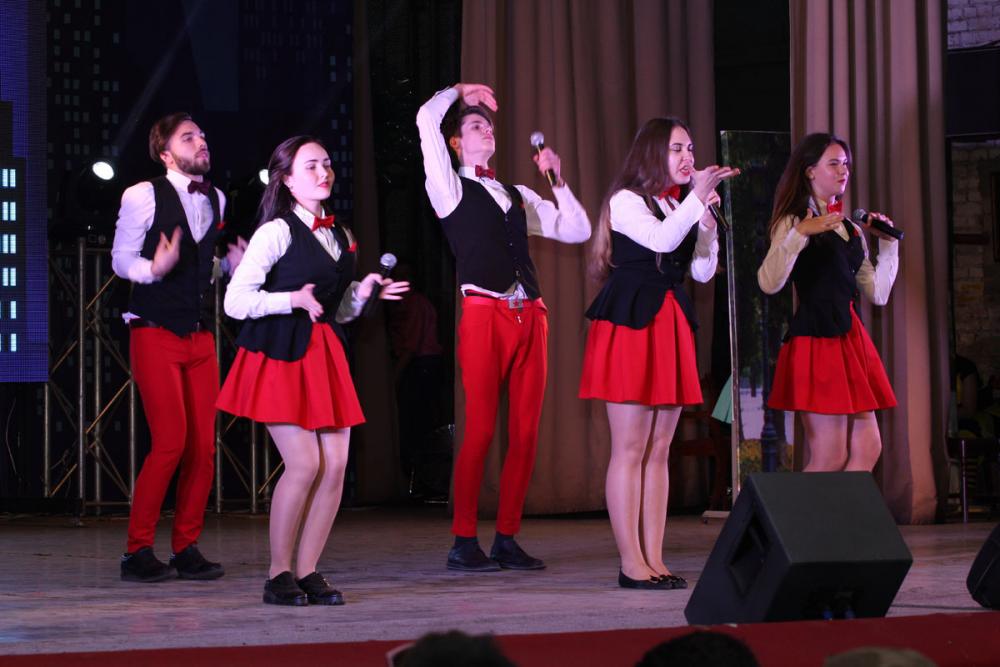 Финал Чемпионата среди школьных команд КВН на «Кубок мэра»